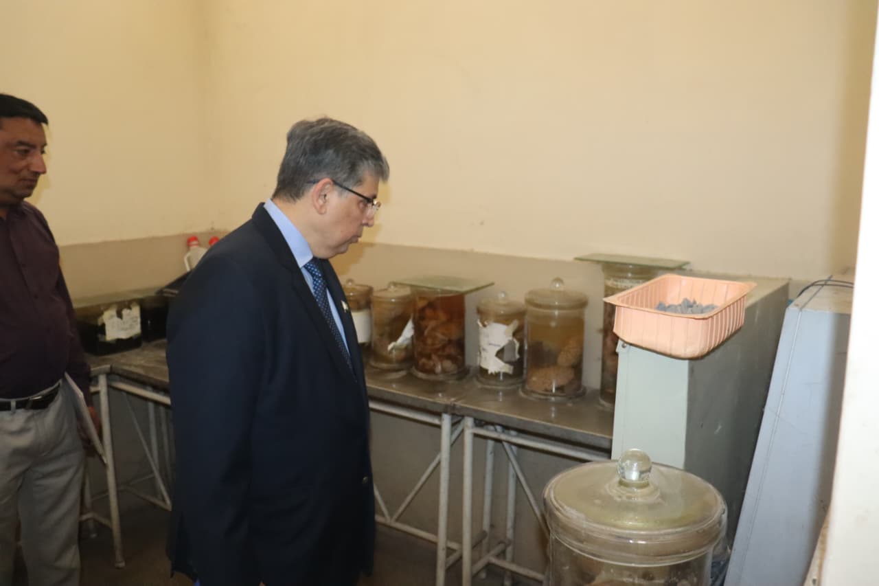 Vice Chancellor Visits Anatomy Department